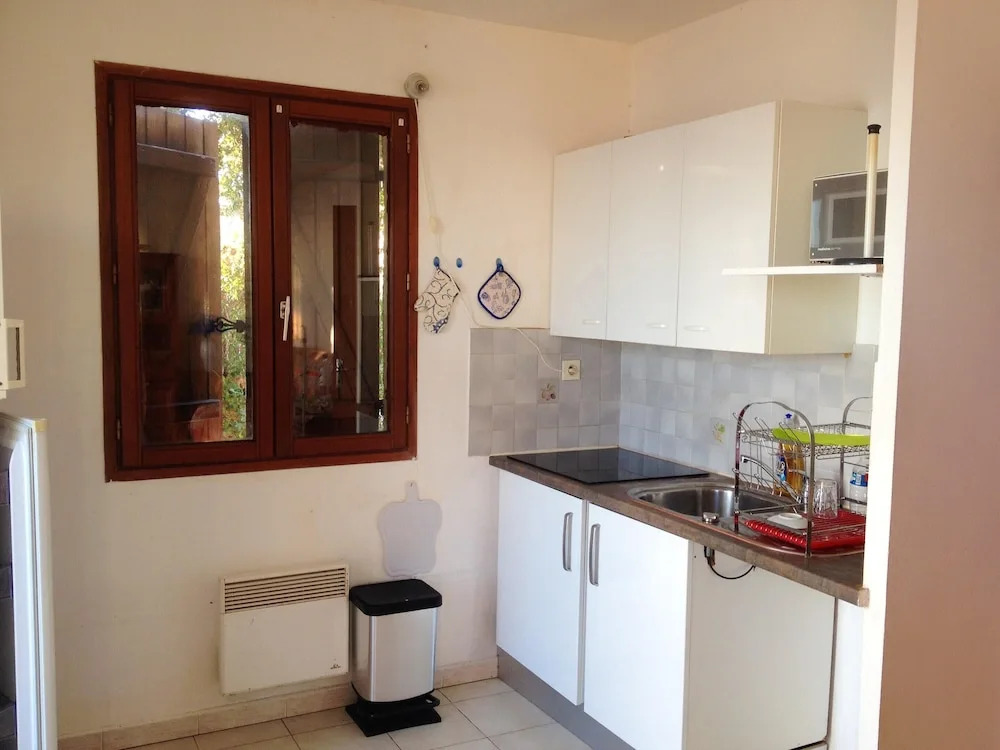 Apartment With one Bedroom in Pietranera, With Wonderful sea View and Terrace