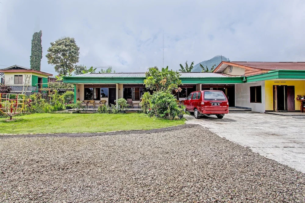 OYO 92534 Fajar Indah Guest House