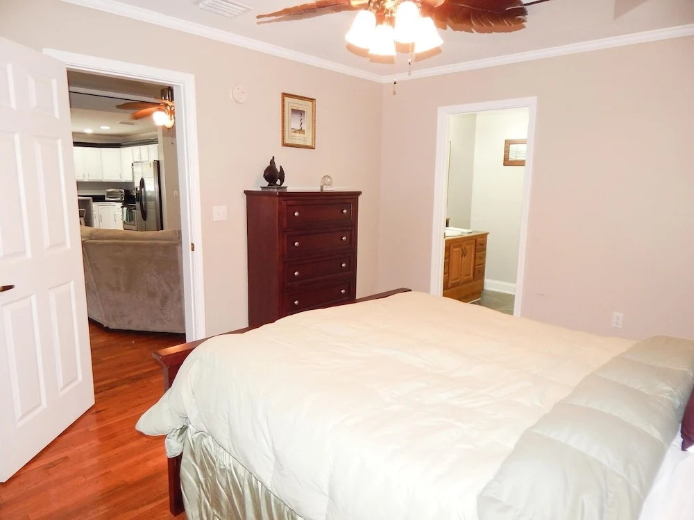 025 Conde - Dauphin Island Home 4 Bedrooms 2 Bathrooms Home