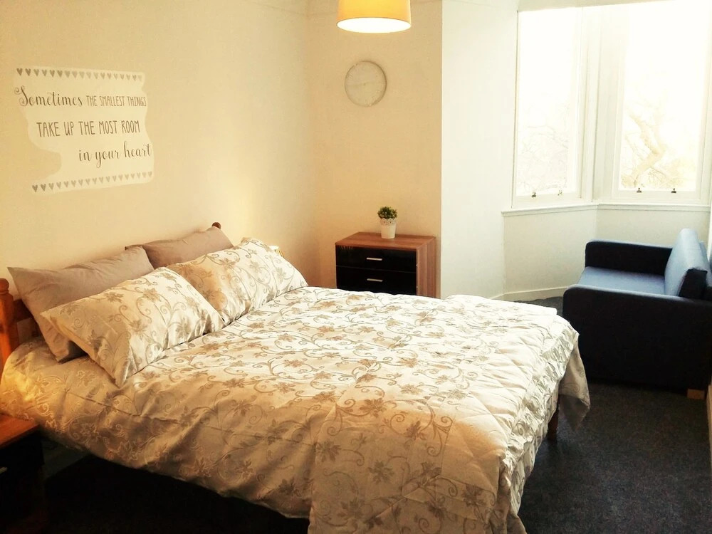 3 Bed Apartment near Botanic Gardens