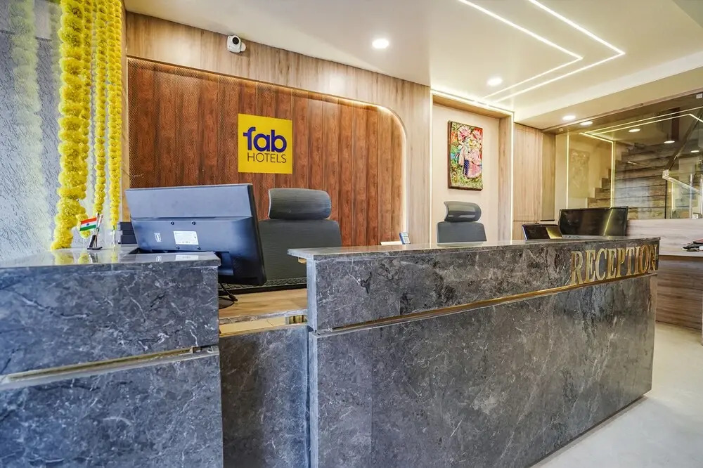 FabHotel Shrinath Casa Inn