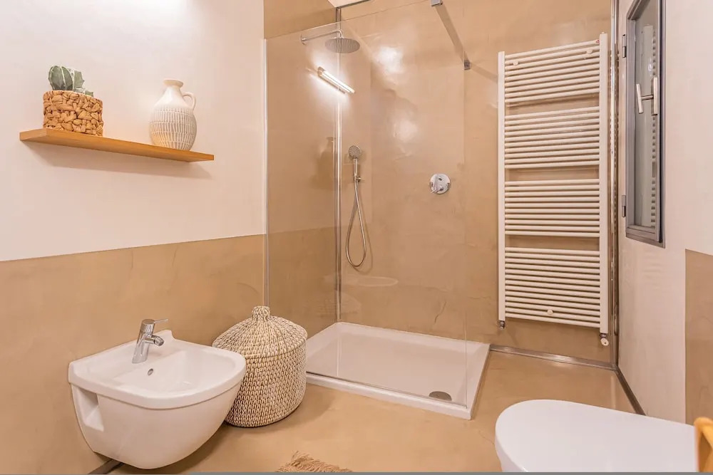 Rovelli 41 in Como With 2 Bedrooms and 3 Bathrooms