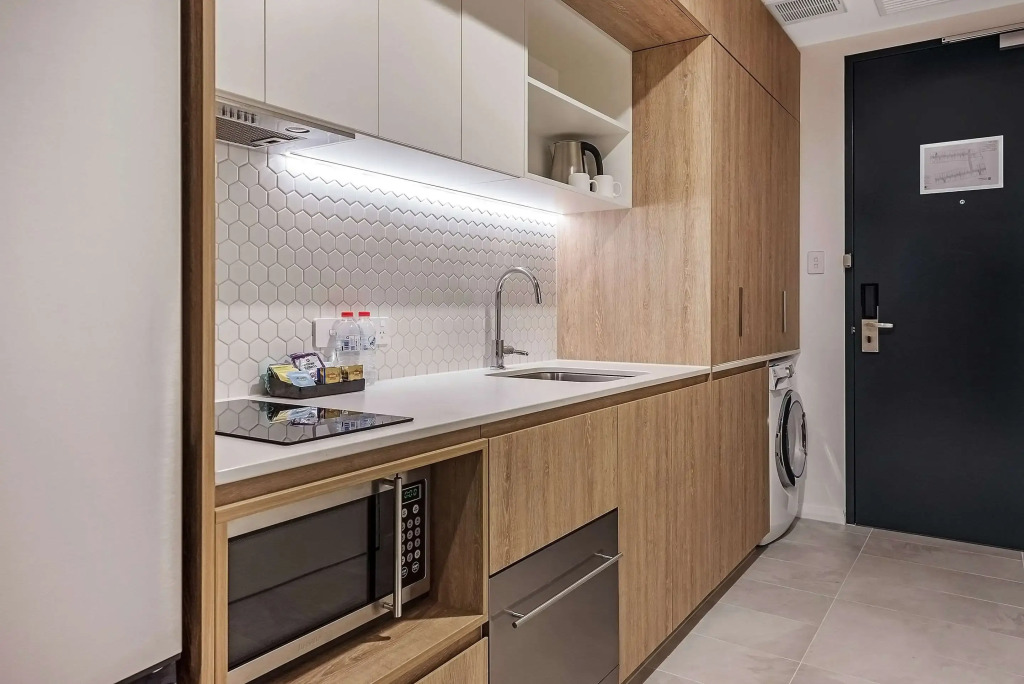 Ingot Hotel