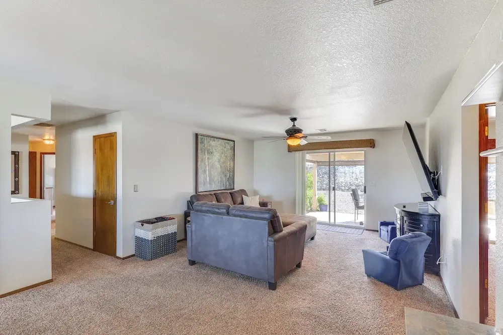 Lake Havasu Snowbird Retreat w/ Hot Tub!