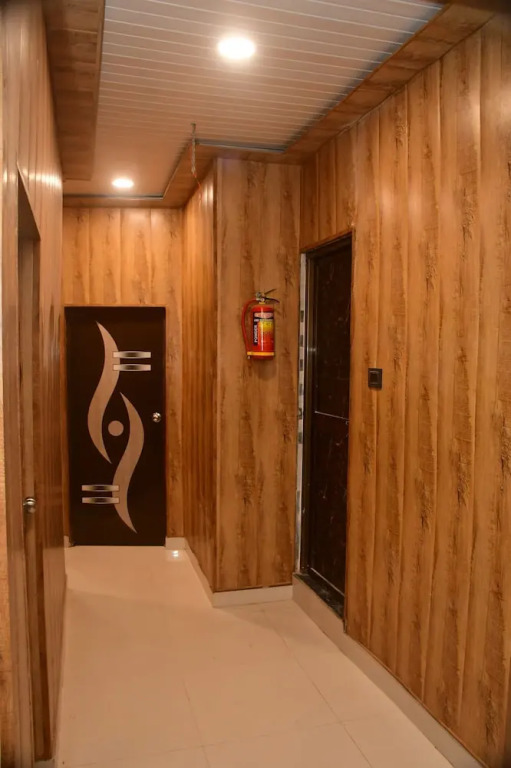 Hotel Narayan Niwas