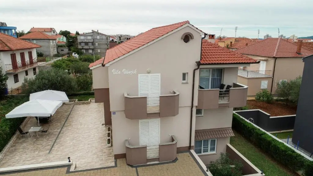 Apartments Villa Visnjik