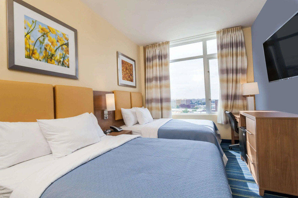 Days Inn by Wyndham Brooklyn Crown Heights