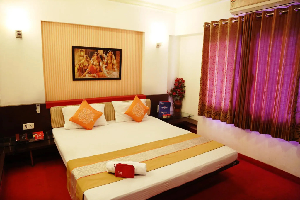 FabHotel Ajinkya Executive