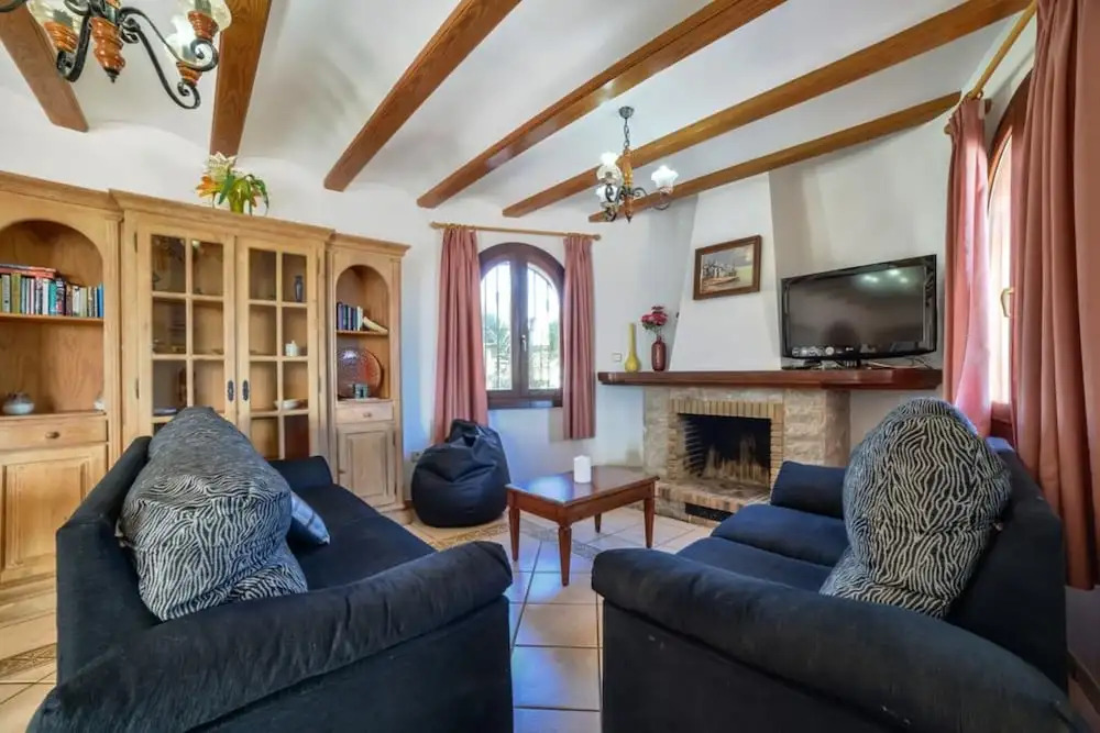 Villa - 6 Bedrooms with Pool and WiFi - 106408