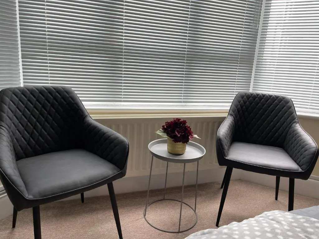 Bournemouth 3 Bedroom - Parking