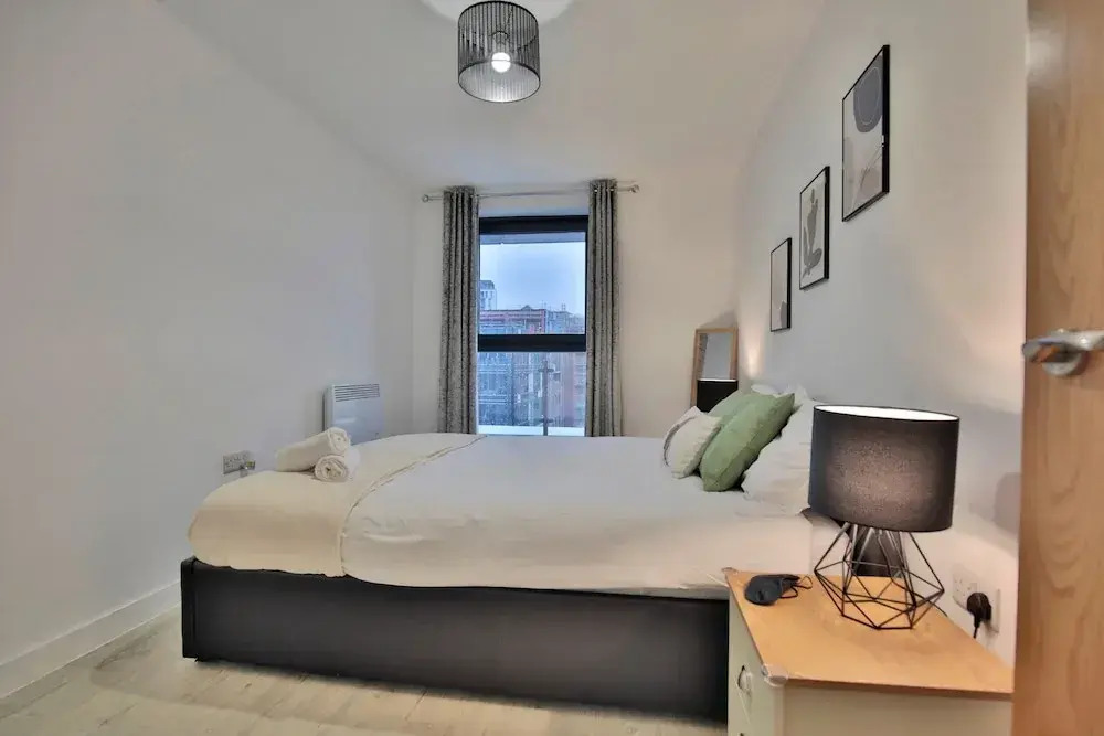 Manchester - 2-bed Apartment - Sleeps 4 - Wifi