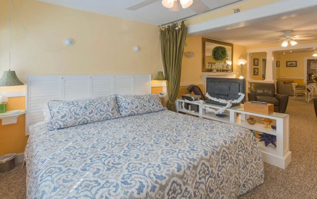 Meranova Guest Inn