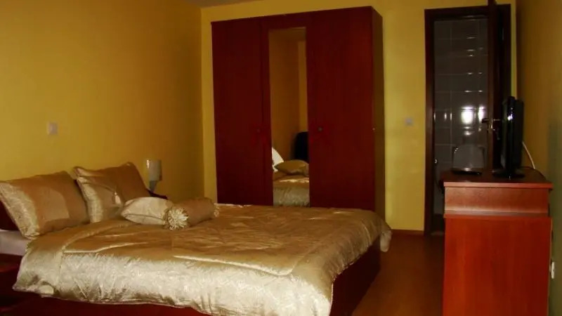Guest House Livisra