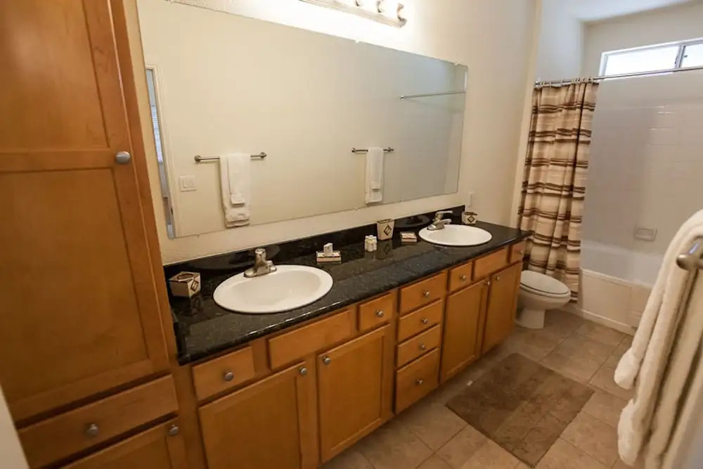 Kierland Villa 3 Bedroom by Casago