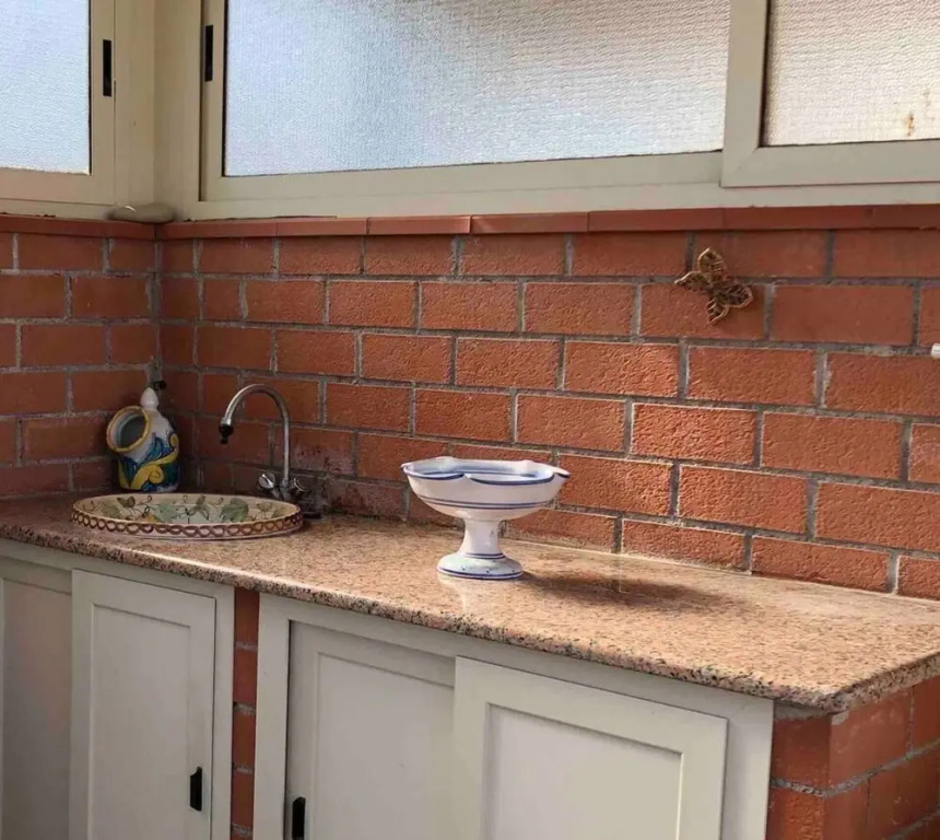 Lovely 2-bed Apartment in Giardini Naxos