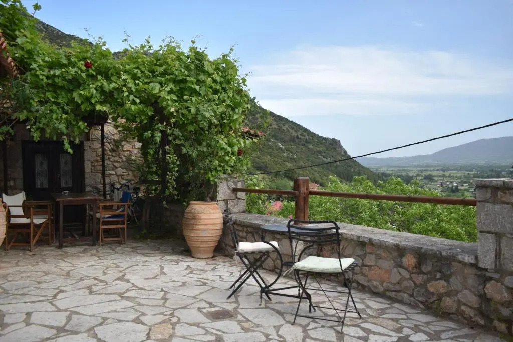 Small Stone Maisonette 1