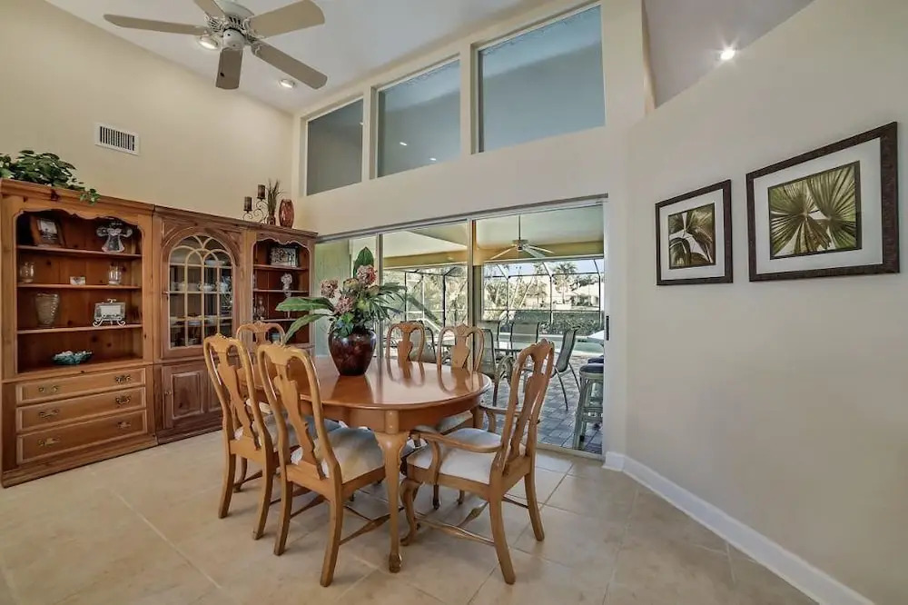 Lamplighter Ct Home