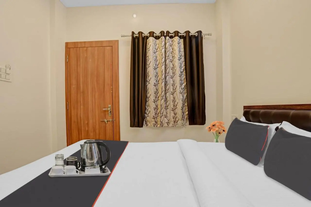 Collection O 90040 Hotel Riddhi Siddhi