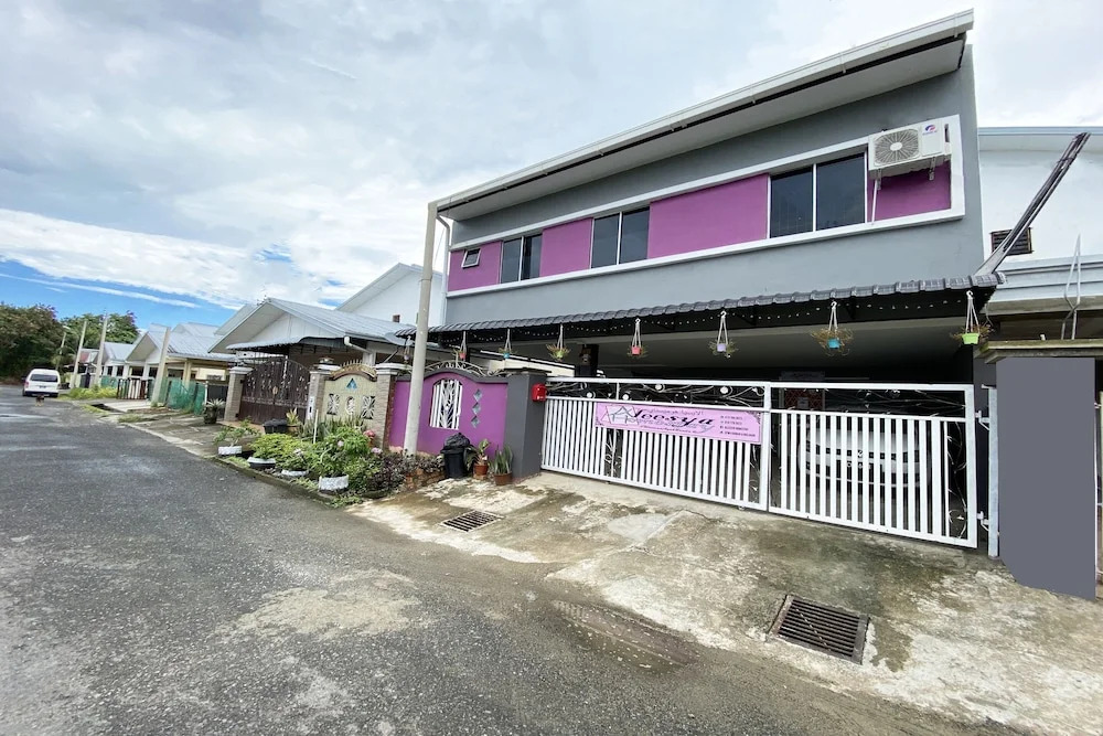 OYO 90198 Aleesya Homestay