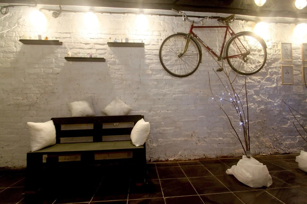 Hollandse Moeder - Hostel