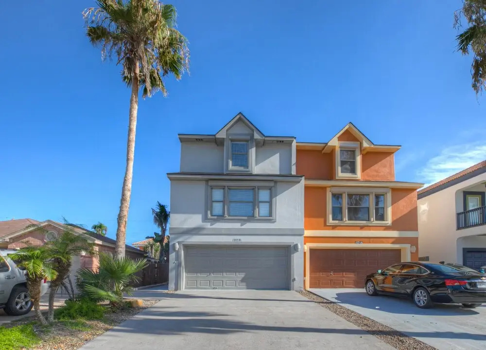 New! Stunning House w/ Pool & 1 Block From Beach!