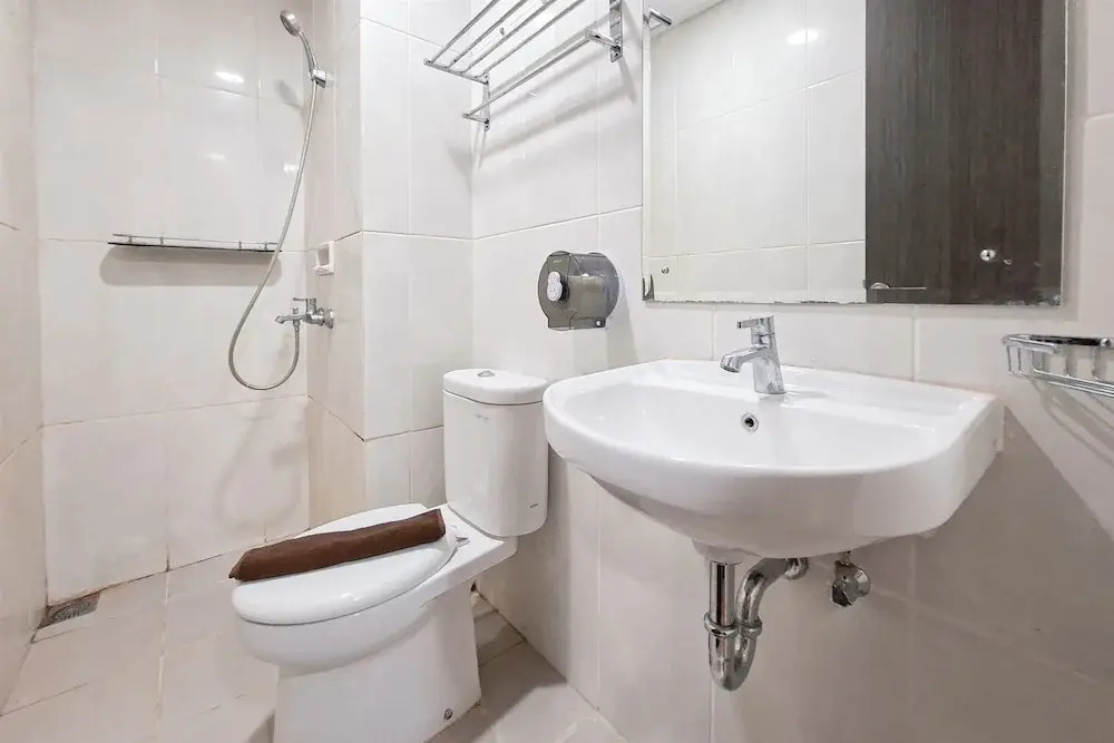 2Br Near Cisauk Station At Serpong Garden Apartment