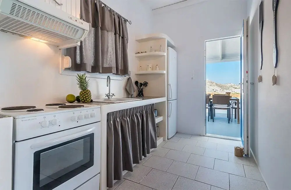 Seashell Mandrakia Sea view