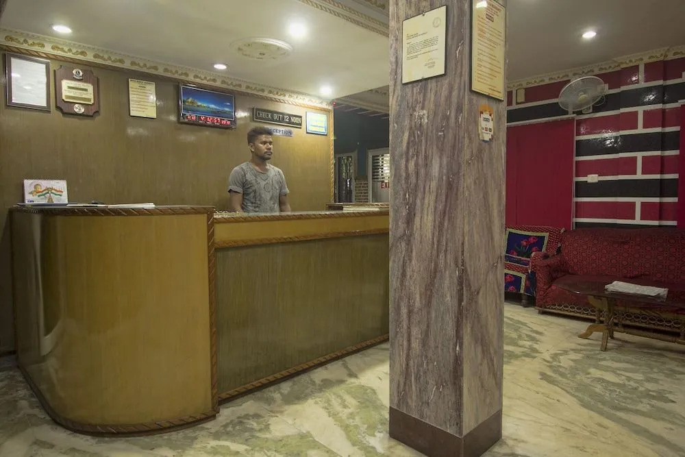 OYO 16794 Bidhan Residency