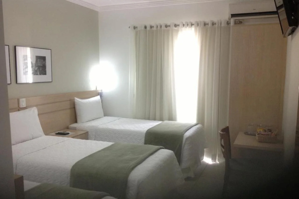 Upper Hotel