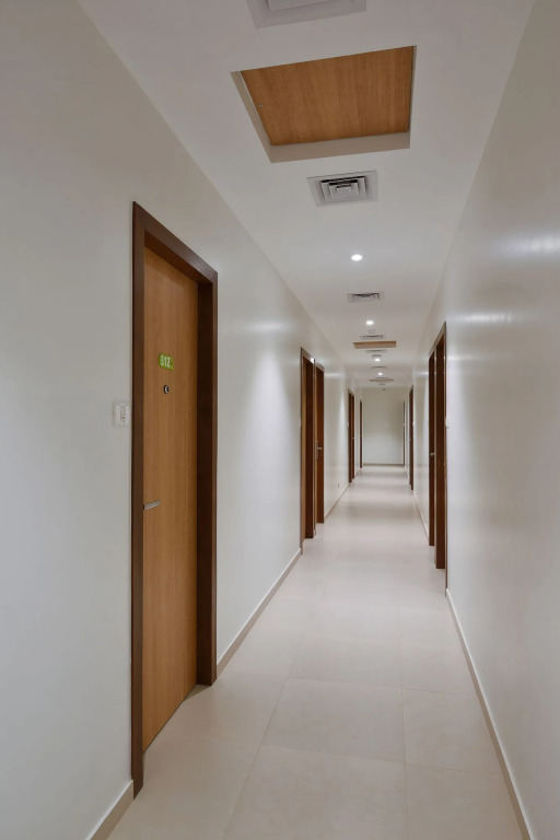 Hotel Leafio-Near Airport