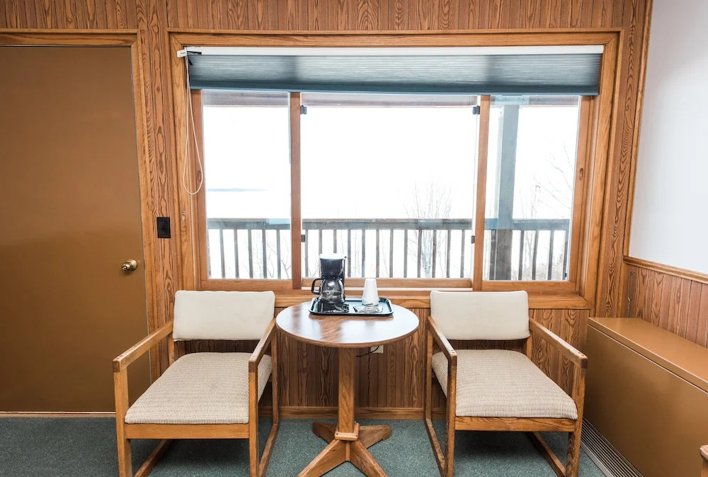 Seagull Bay Motel