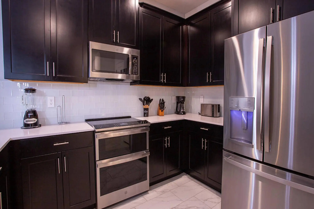 New Home 8 Bedrooms and 5 Bathrooms At Storey Lake