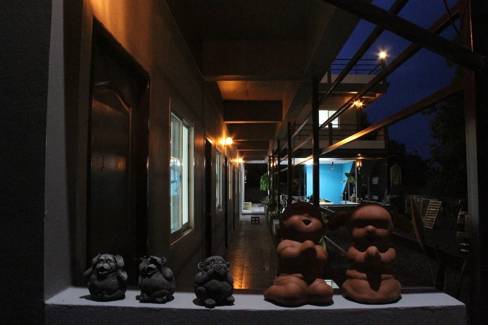 CalmPoshtel