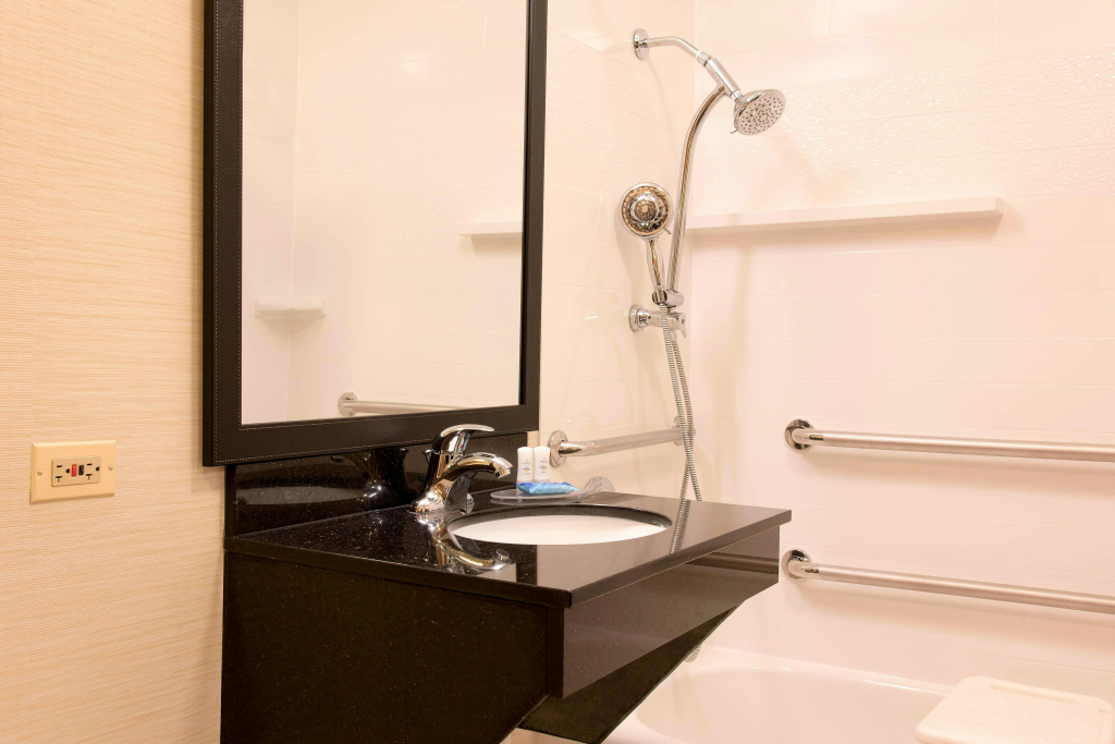 Fairfield Inn and Suites by Marriott Chicago St. Charles