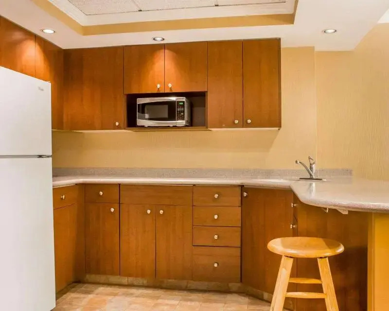 Quality Inn & Suites Riverfront