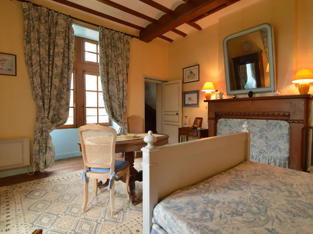 Gorgeous Mansion with Pool in Saint-Paul-du-Bois
