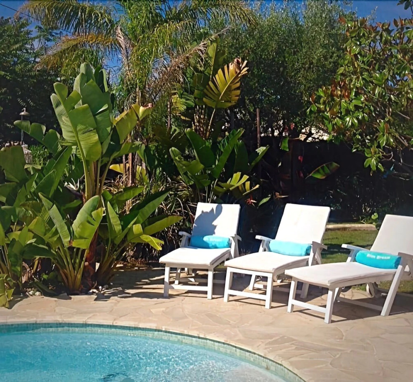 Blue Dream Cannes Guest House
