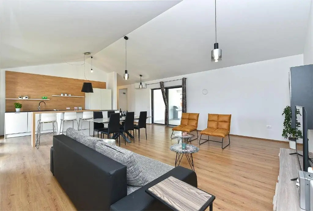 Villa Tamara 2044