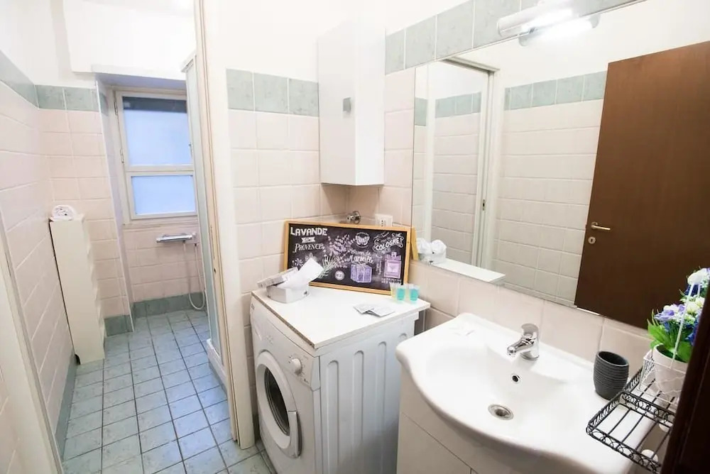 Studio Hosts 2 Via San Gervasio Flat in Bo