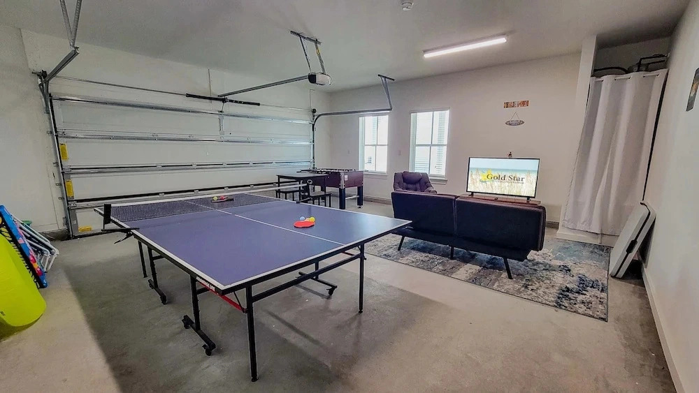Luxury Pet-friendly Home With Game Room & Community Pool