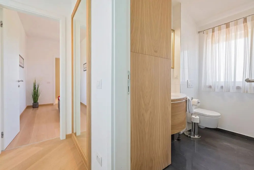 Apartments Berli 5