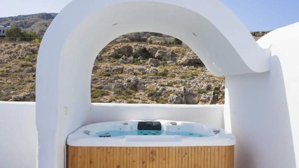 Lindos Sun