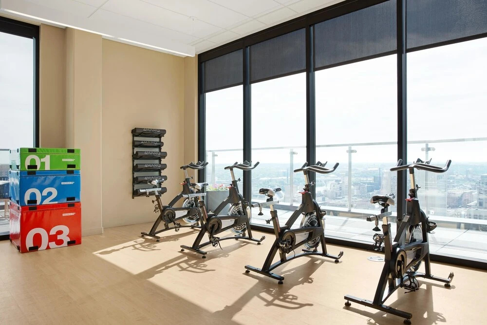 Chic 1br/1ba w/ Skyline Views in Downtown by Lyric