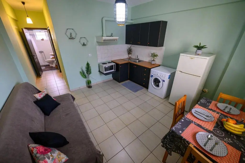 Rea Apartment " 1 minute from the beach "