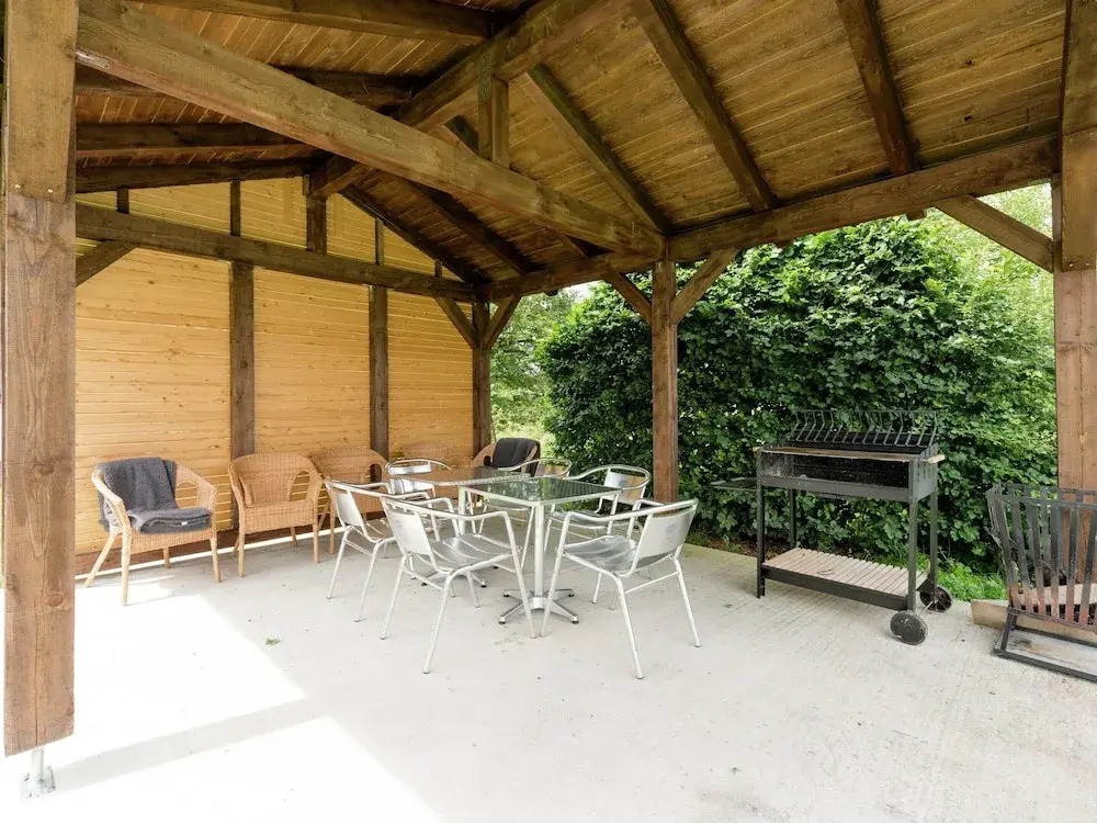 Magnificent Villa in Brisy with Sauna Roofed
