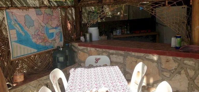 Yaxche Centro Hostal y Camping