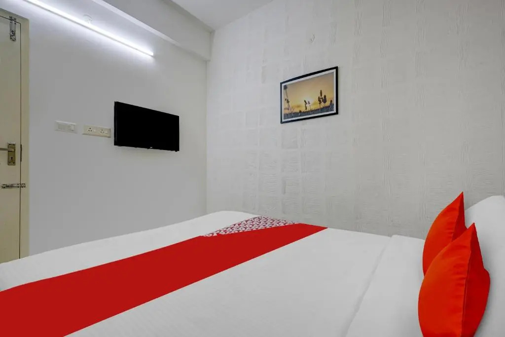 Flagship The Paradise Inn Residency