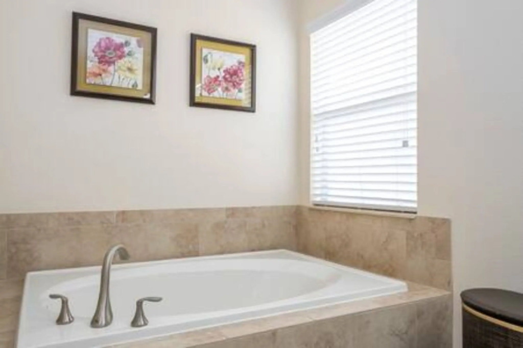 Gorgeous 6 bedroom w/pool Paradise Palms, Kissimmee
