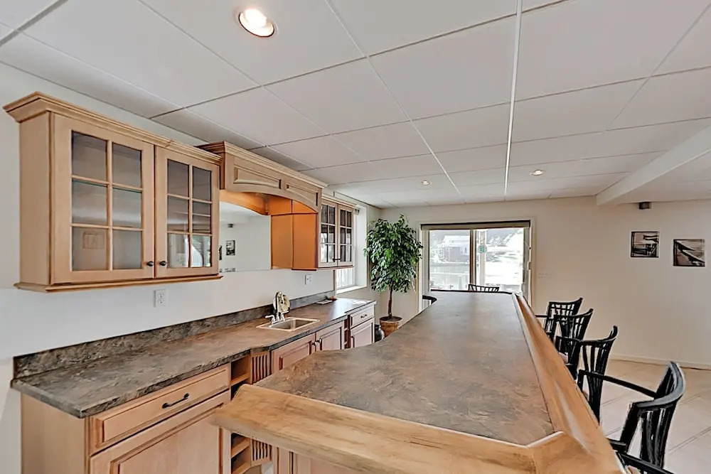 26windrd 5 Bedroom Home