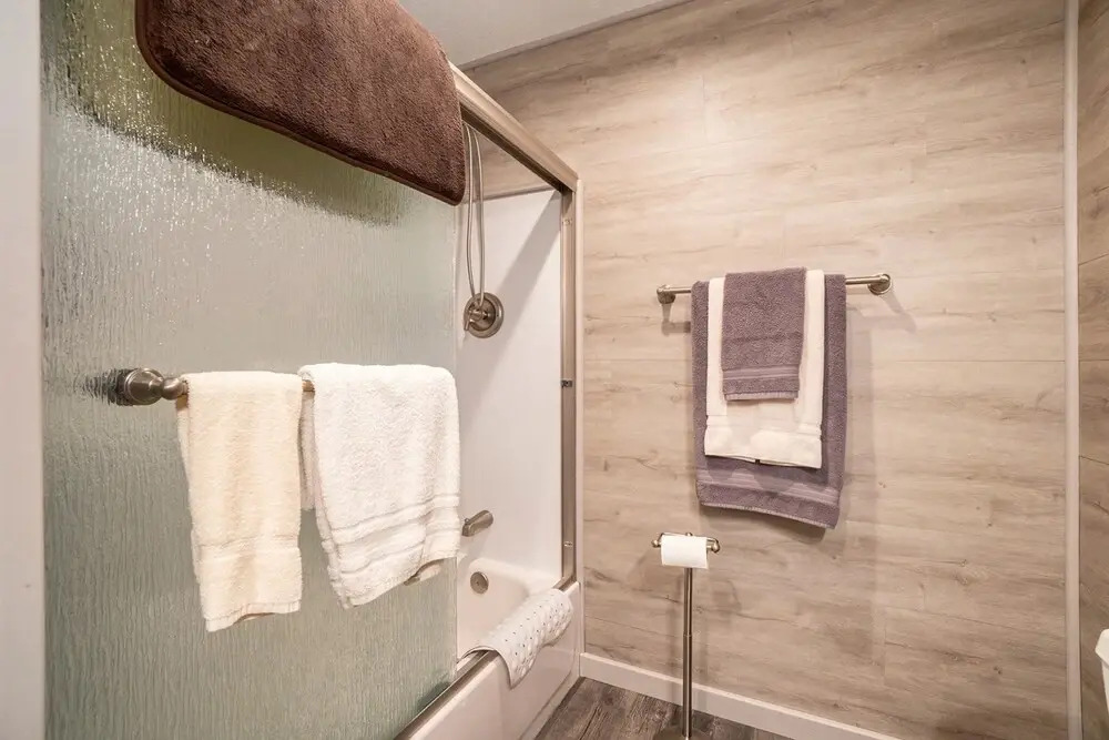 Frontier Mountain Retreat - Monthly Long-term Vacation Rental 30+ Days Minimum -- Estes Park 1 Bedroom Apts by RedAwning